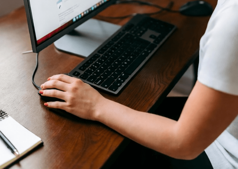 Why Left-Handed Keyboards Are a Productivity Superpower for Lefties