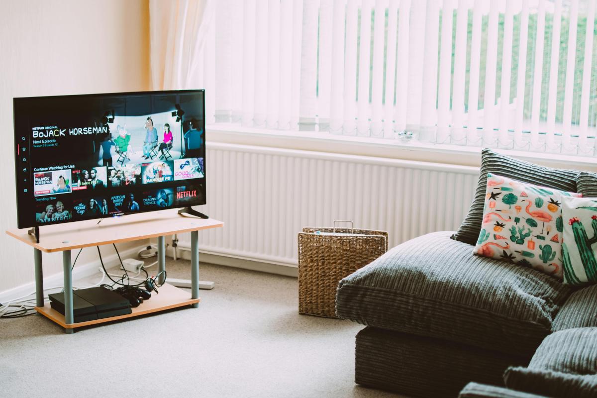 Discover the Ultimate Viewing Experience: Why You Should Invest in a Smart TV Now