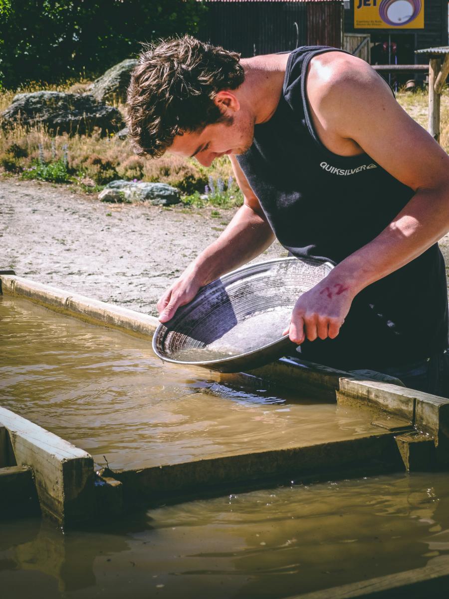Catch the Gold Fever with Aussie Gold Hunters