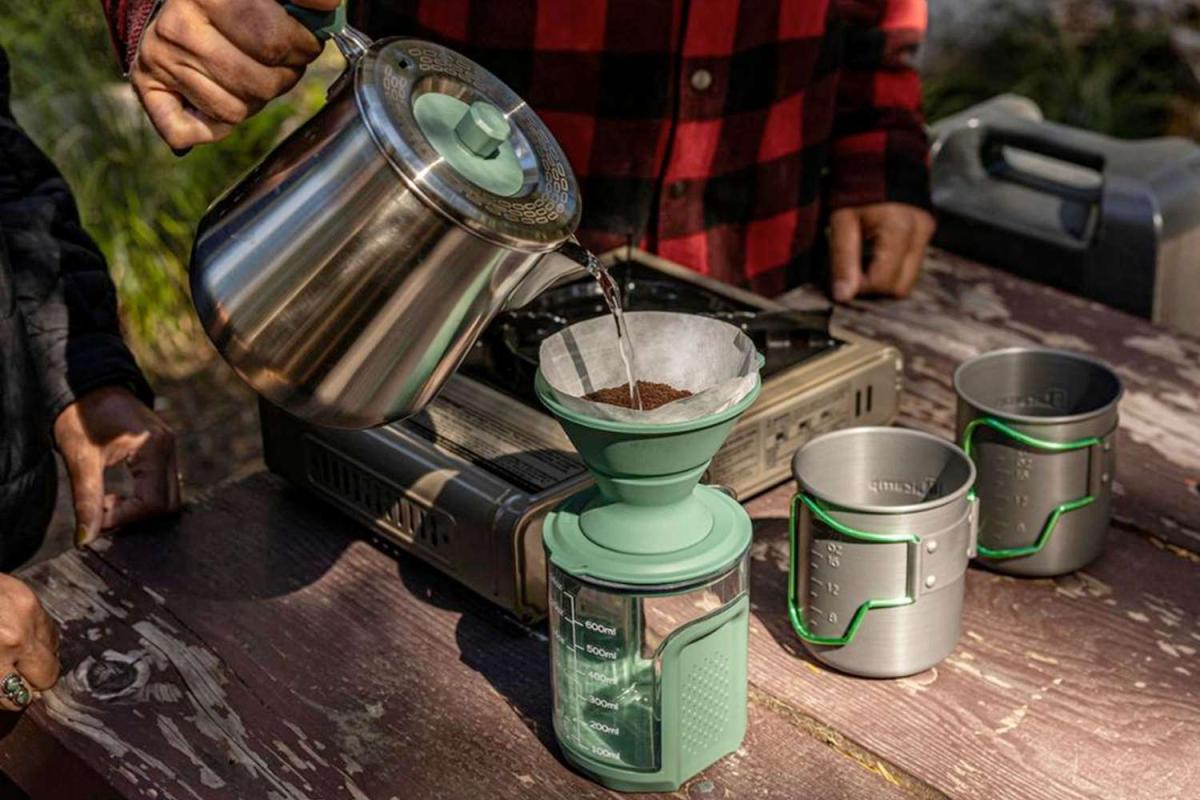 Best Portable Coffee Makers for Travel, Camping & Office