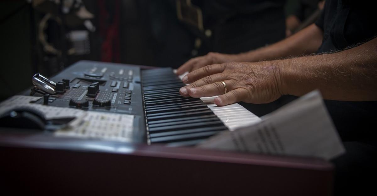 How to Teach Yourself Piano Using a Digital Piano