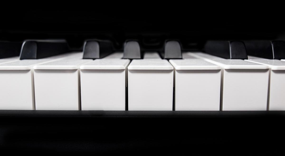 How to Connect a Digital Piano to an External Sound System