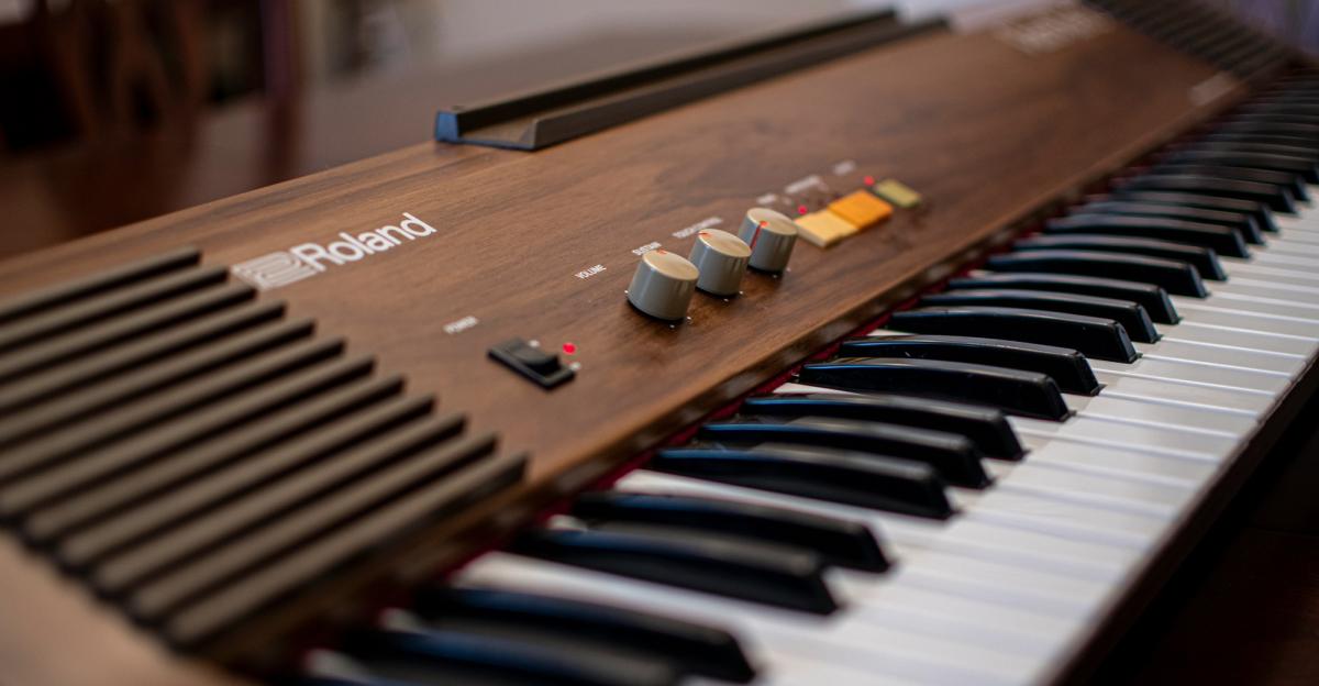 How to Connect Your Digital Piano to a Computer for Recording