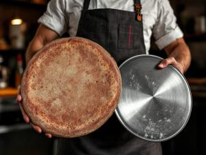 The best choice for achieving a delicious and crispy pizza crust