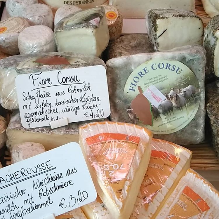 Popular Corsican Cheese Varieties