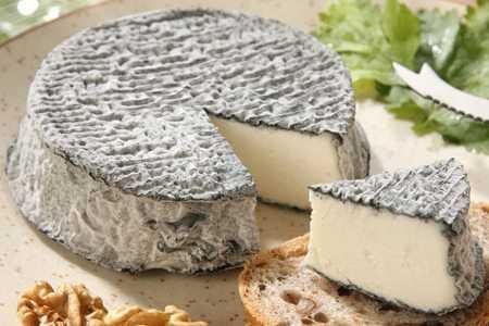 Selles-sur-Cher: The Ash-Coated Goat Cheese Classic
