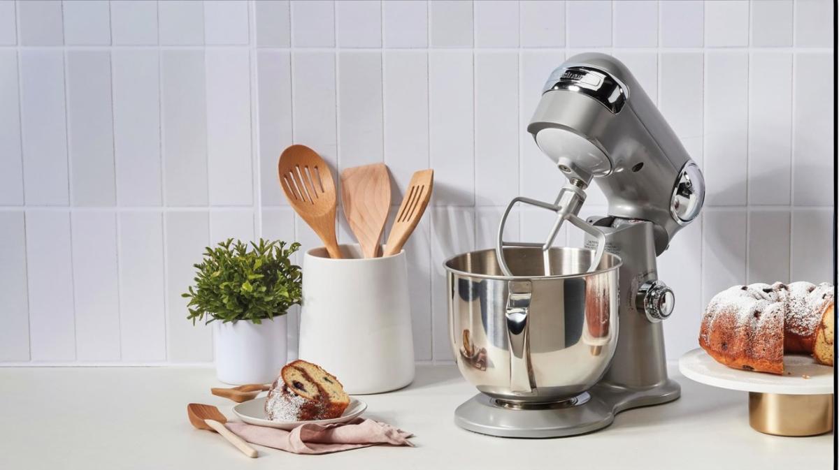 In Depth Review of the Cuisinart Precision Master Stand Mixer 
