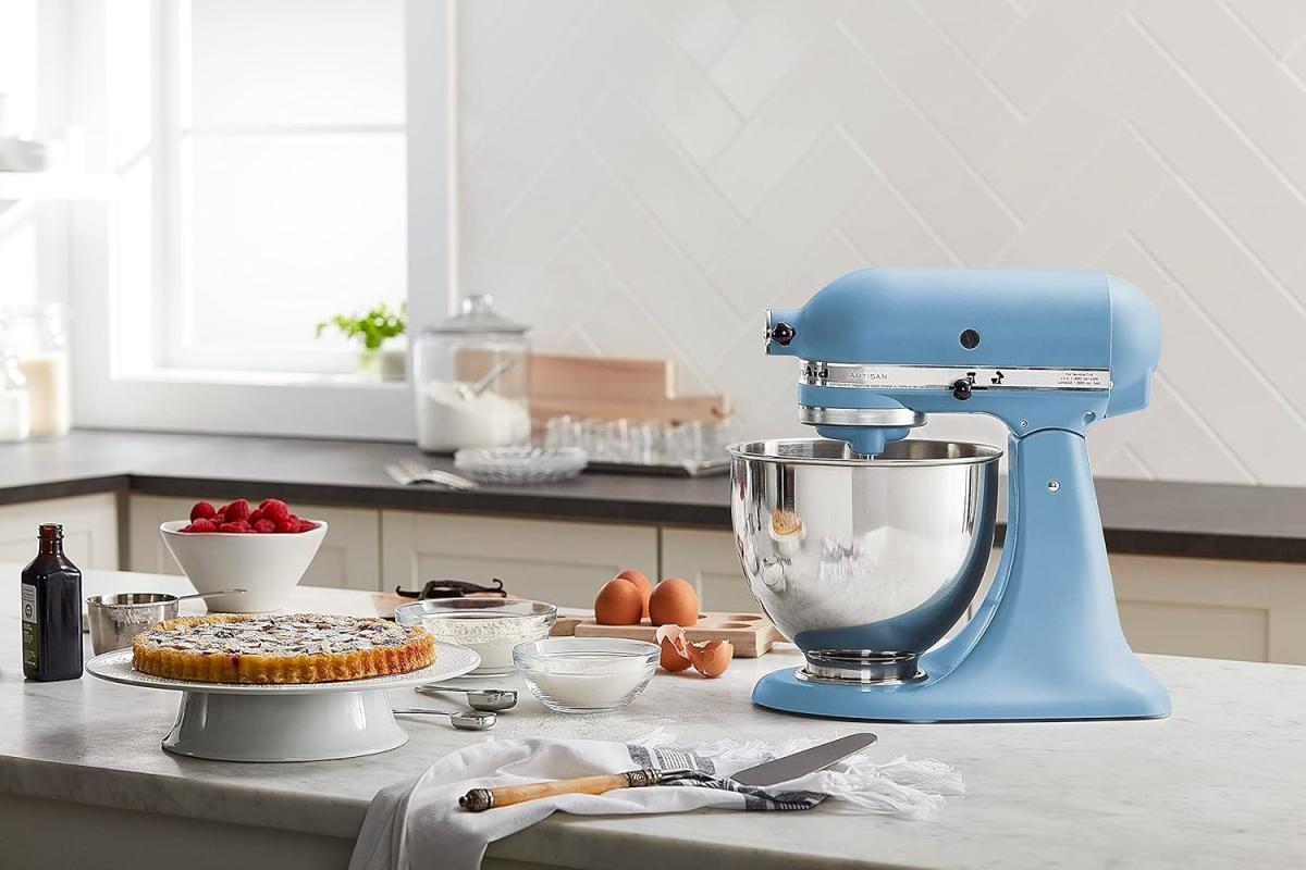 KitchenAid Artisan Stand Mixer Review and Comparison