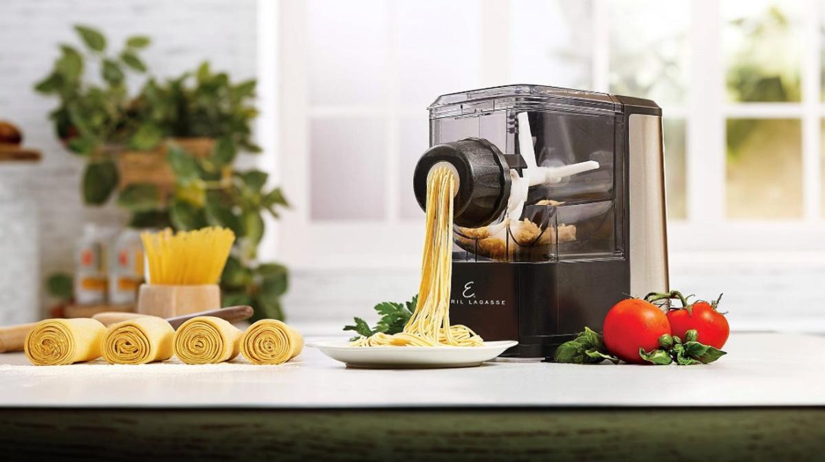 Professional Review of Emeril Lagasse Pasta Maker for Fresh Pasta Every Time
