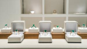 Wearing an emerald ring is more than just a fashion choice; it’s a statement of identity, values, and personal style.