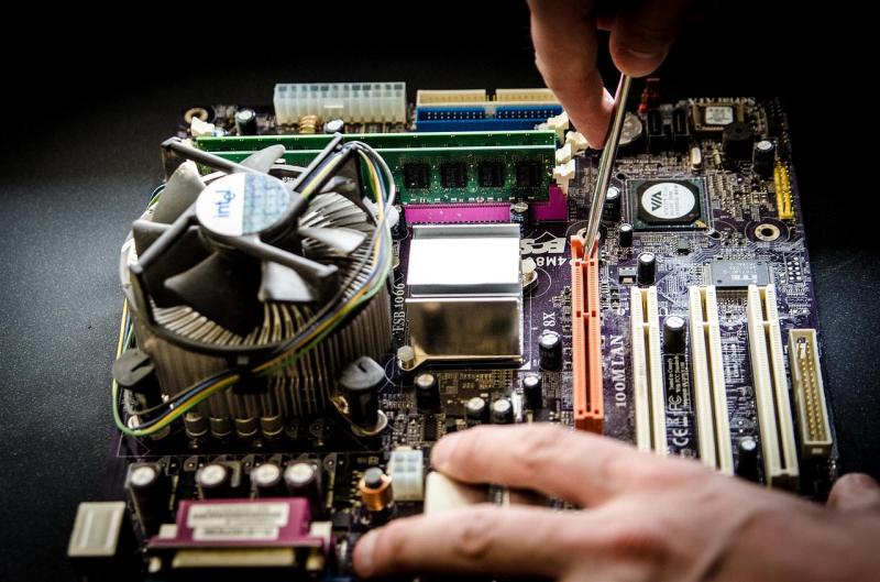 Blockchain‑Enabled Hardware Authentication