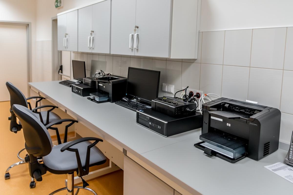  Bridging Efficiency and Performance