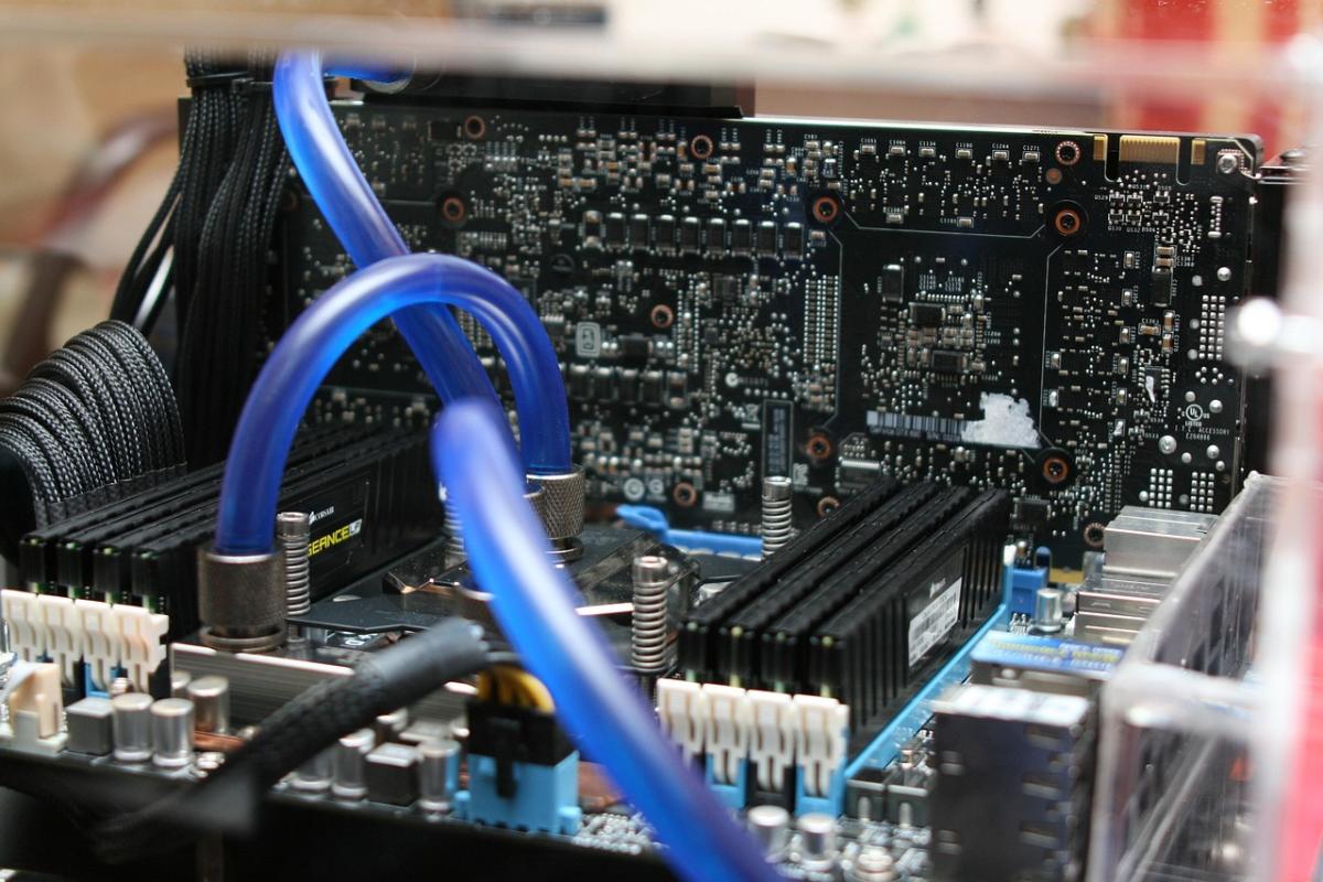Transparent, Modular PC Kits