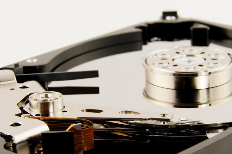  Hybrid NVMe and ReRAM Solutions