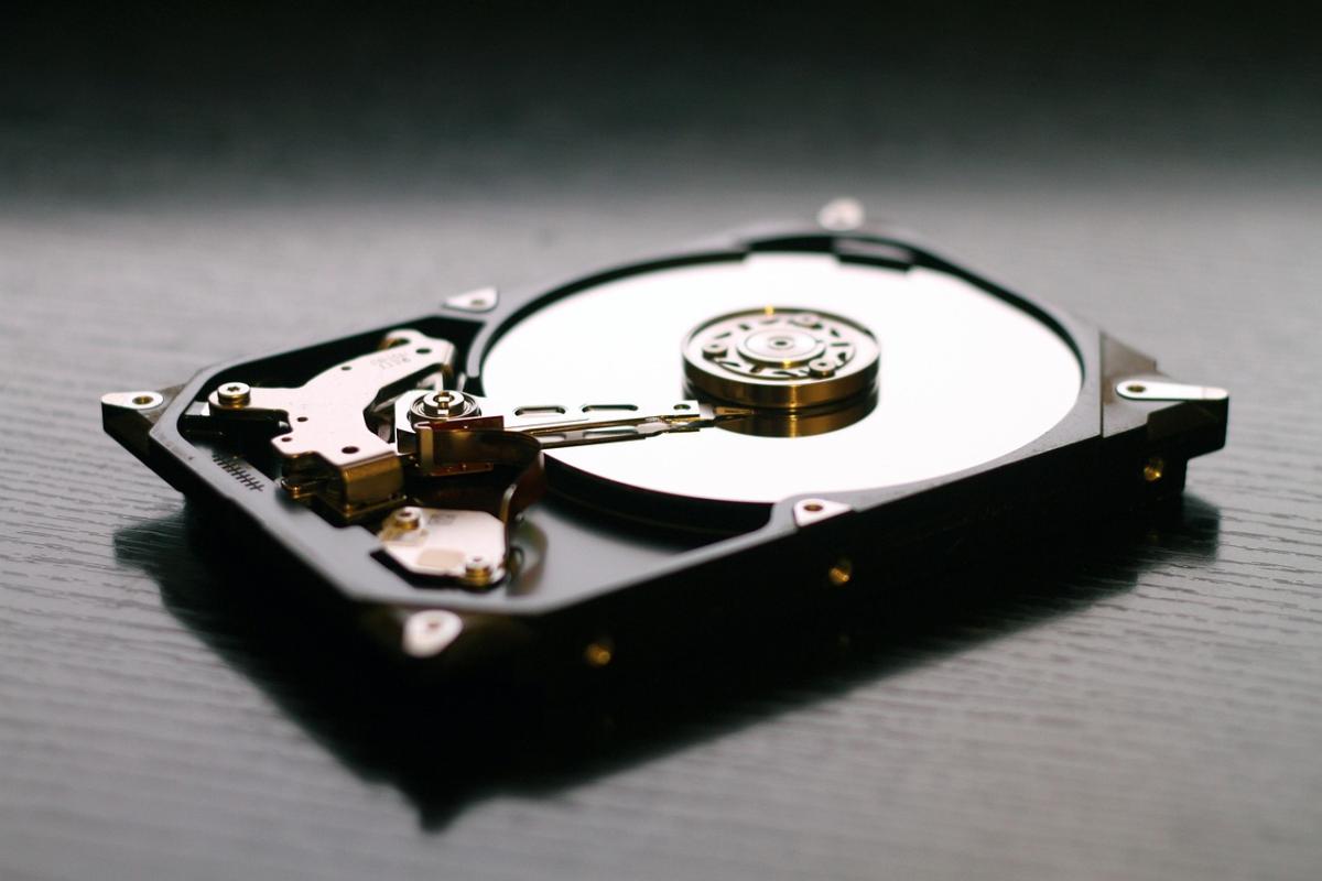 Emerging Non‑Volatile Memory Technologies