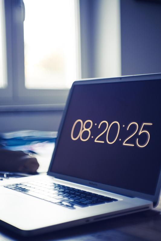 A Step Toward a Cable‑Free Workspace