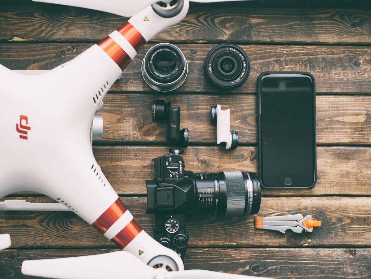 Mini Drones vs Professional Drones: Understanding the Key Differences