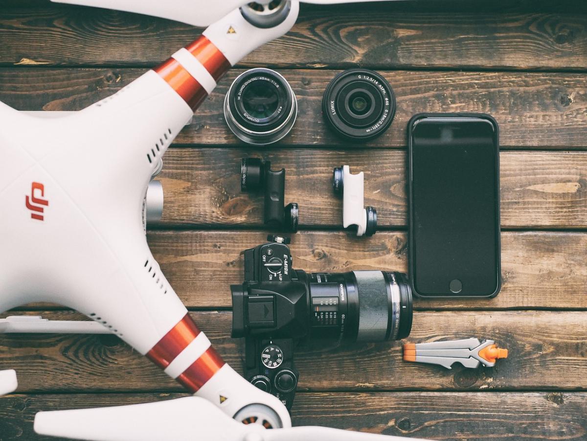 Mini Drones vs Professional Drones: Understanding the Key Differences