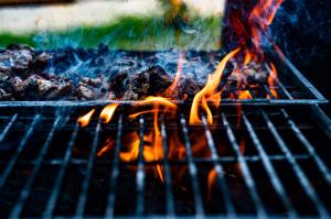 Flame Control: Understanding Direct and Indirect Grilling Techniques