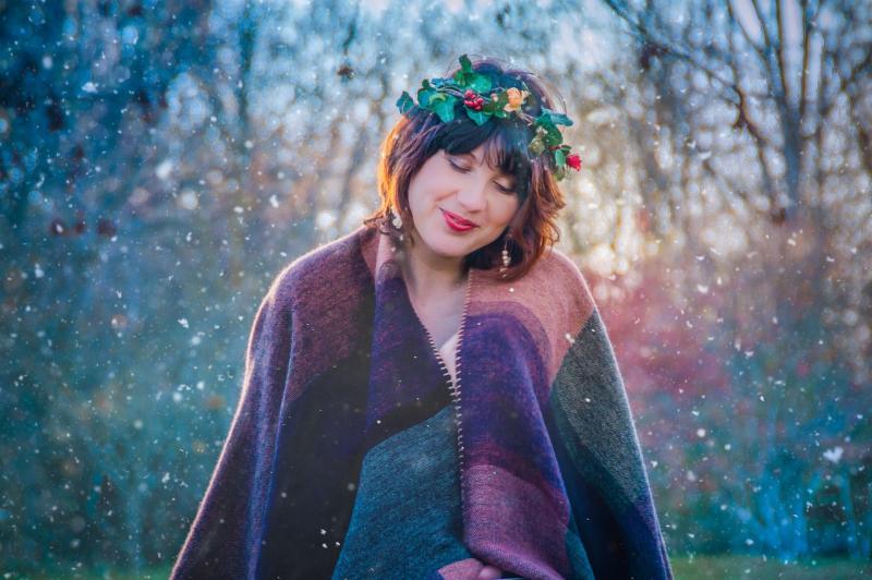 Discover the unique features and styles of vintage ponchos and capes