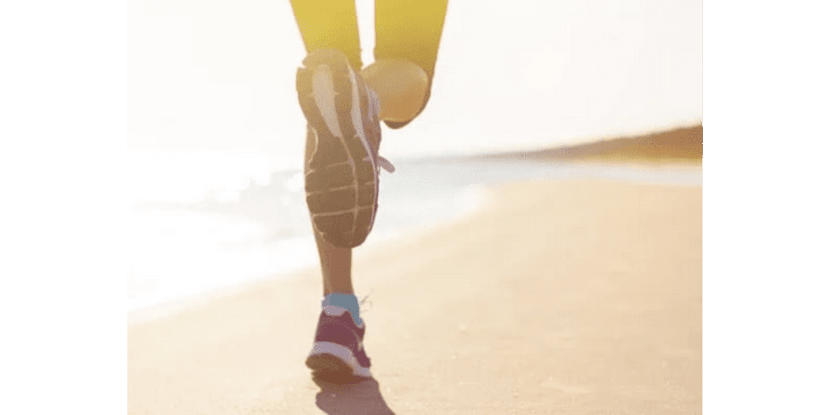 Barefoot or Sneaker Running on the Beach: Which is Better?
