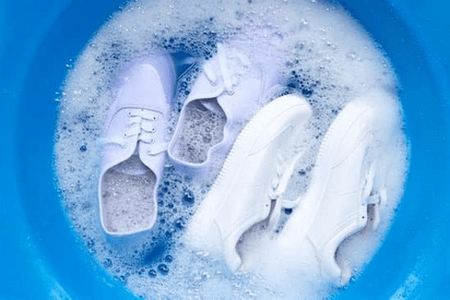 sneakers in washing machine