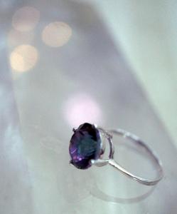 Simple Ways to Keep Your Gemstone Jewelry Sparkling Bright
