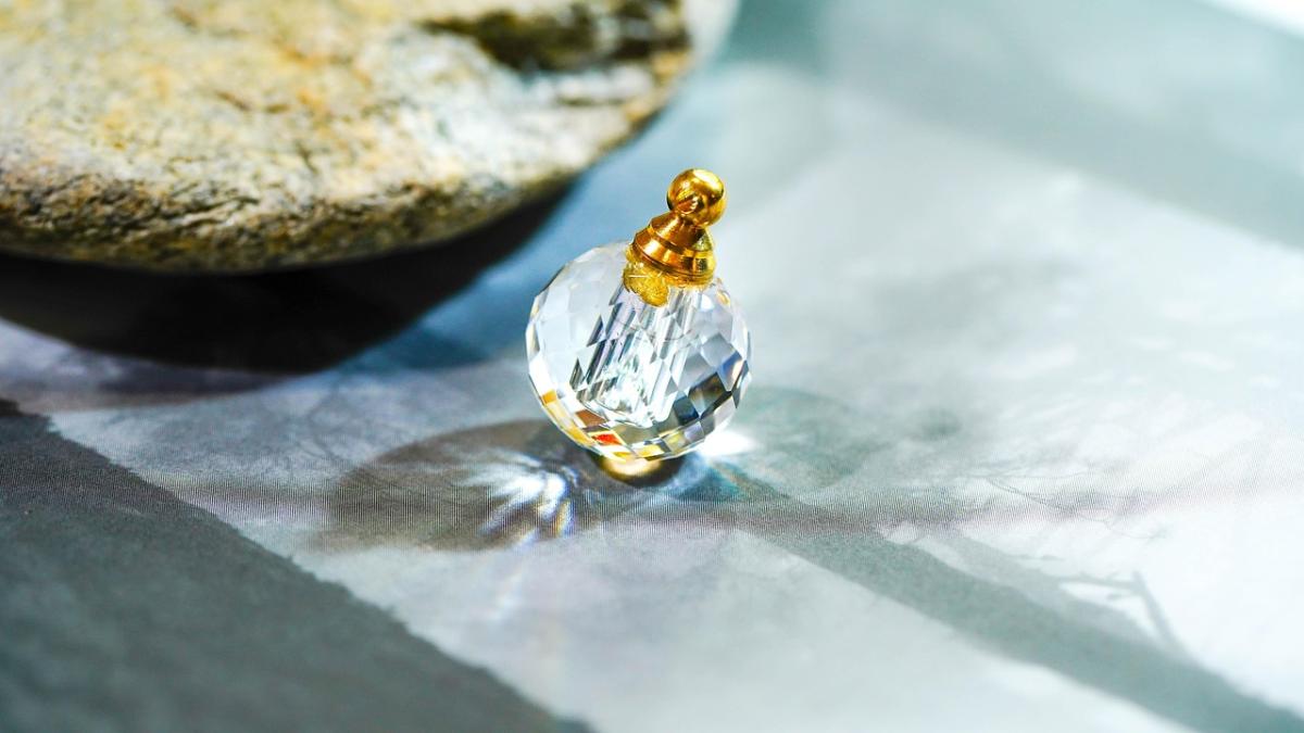 Gemstone Jewelry for Weddings: Sparkle on Your Big Day