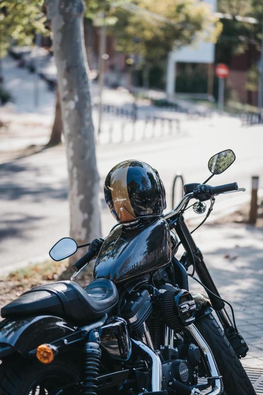 Discover the benefits of half helmets for your rides