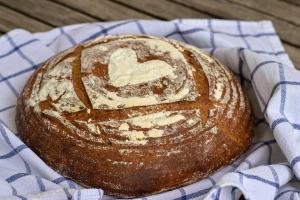 Learn how to make gluten-free bread with a bread maker and achieve perfect results every time