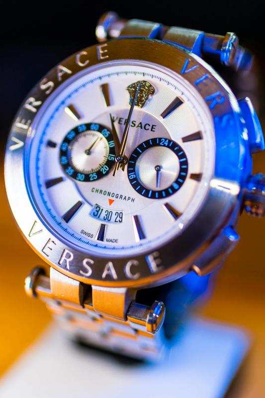 Discover the elegance and style of Versace watches