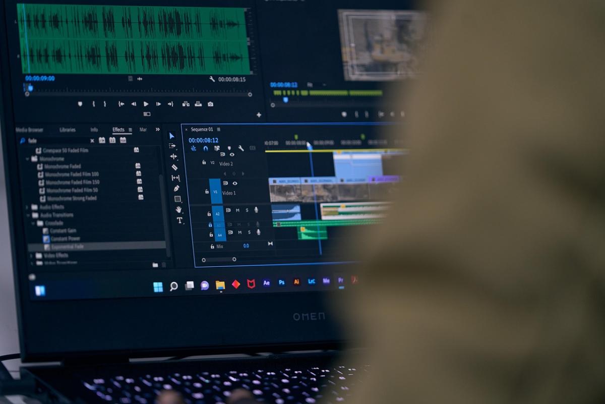 Beginner’s Guide to Video Editing Software: Making Your First Cut