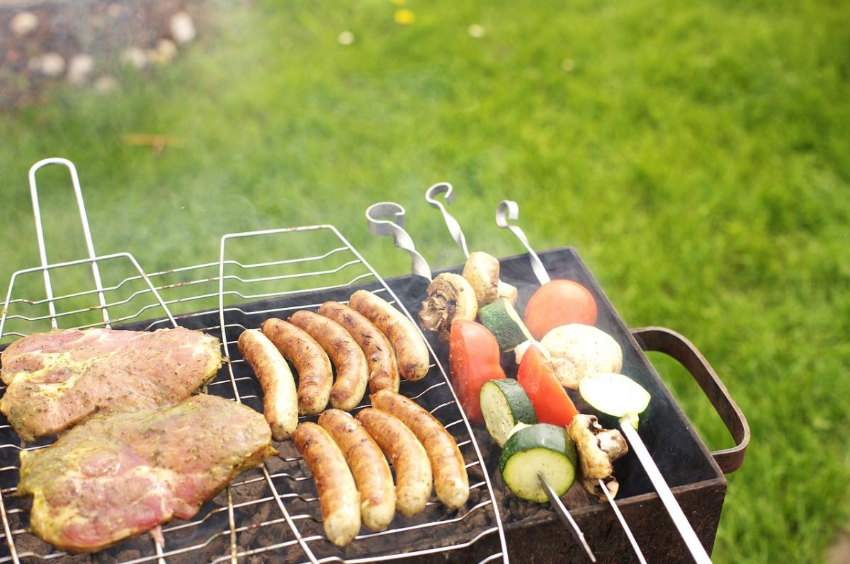 Propane or Charcoal: Which Grilling Wins?
