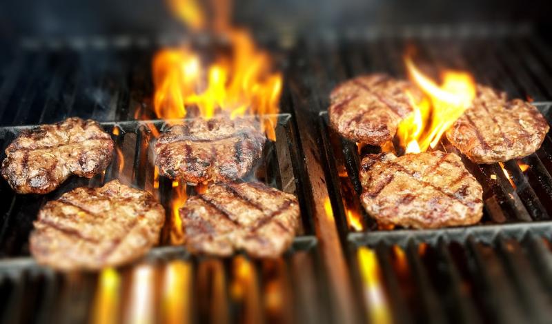 Discover the best option for your backyard BBQ adventures