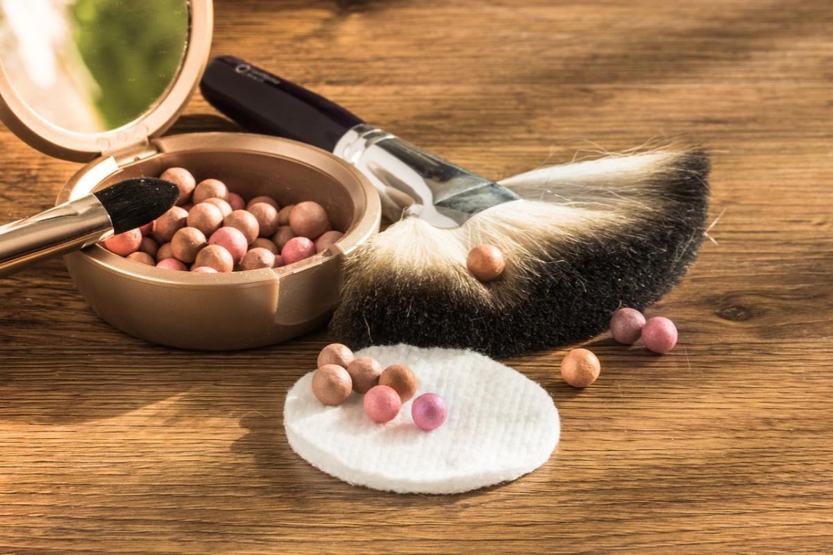 Select the Perfect Organic Makeup for Your Skin