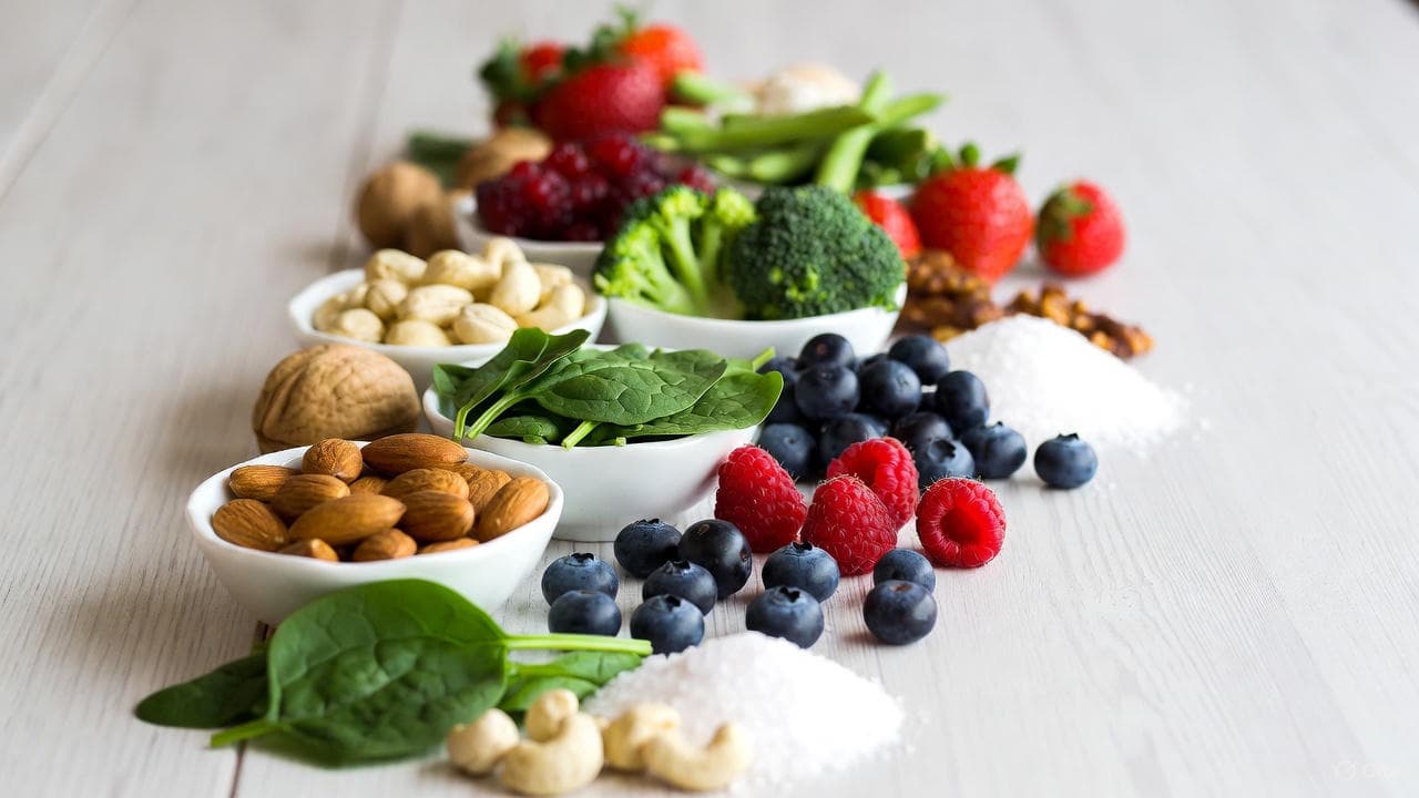 Nat&uuml;rliche Lebensmittelquellen zur Darstellung individueller Ern&auml;hrungsbed&uuml;rfnisse und Bioverf&uuml;gbarkeit.