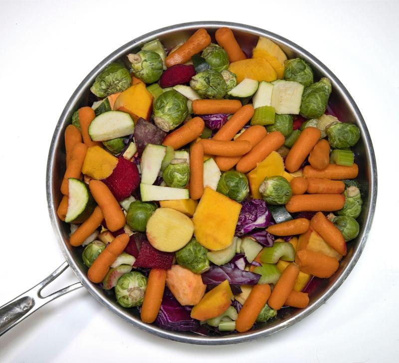 A comprehensive guide on how to effortlessly prepare cost-effective meals for individuals