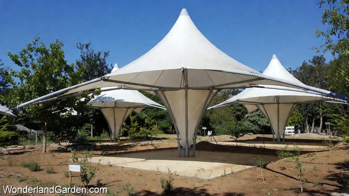 Shade Structures for Summer Gardens: The Art of Cooling Your Outdoor Space