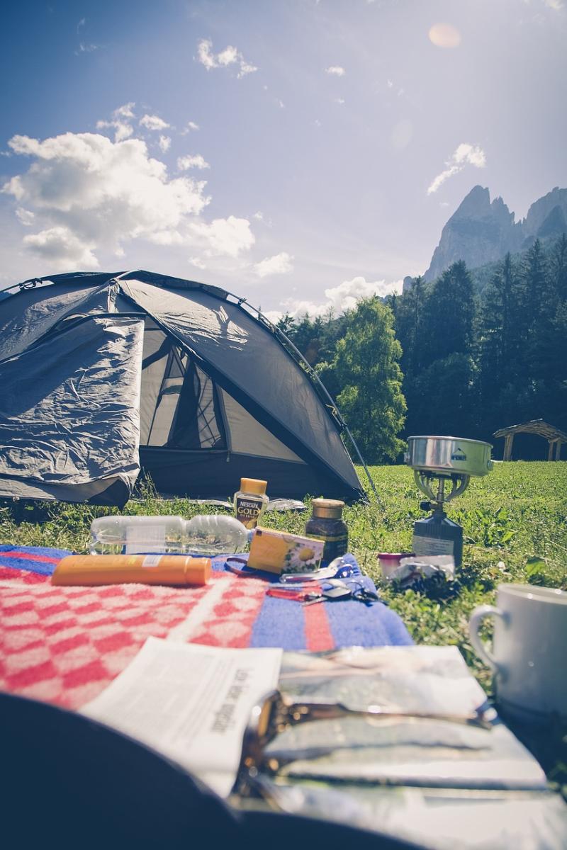 Must-Have Outdoor Survival Gear for Your Prepping Supplies