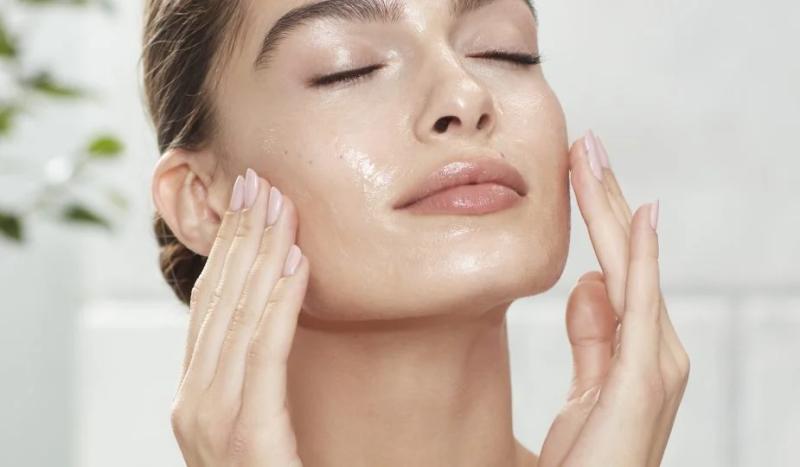 Simple tips for a great skin care routine to keep your skin glowing and healthy