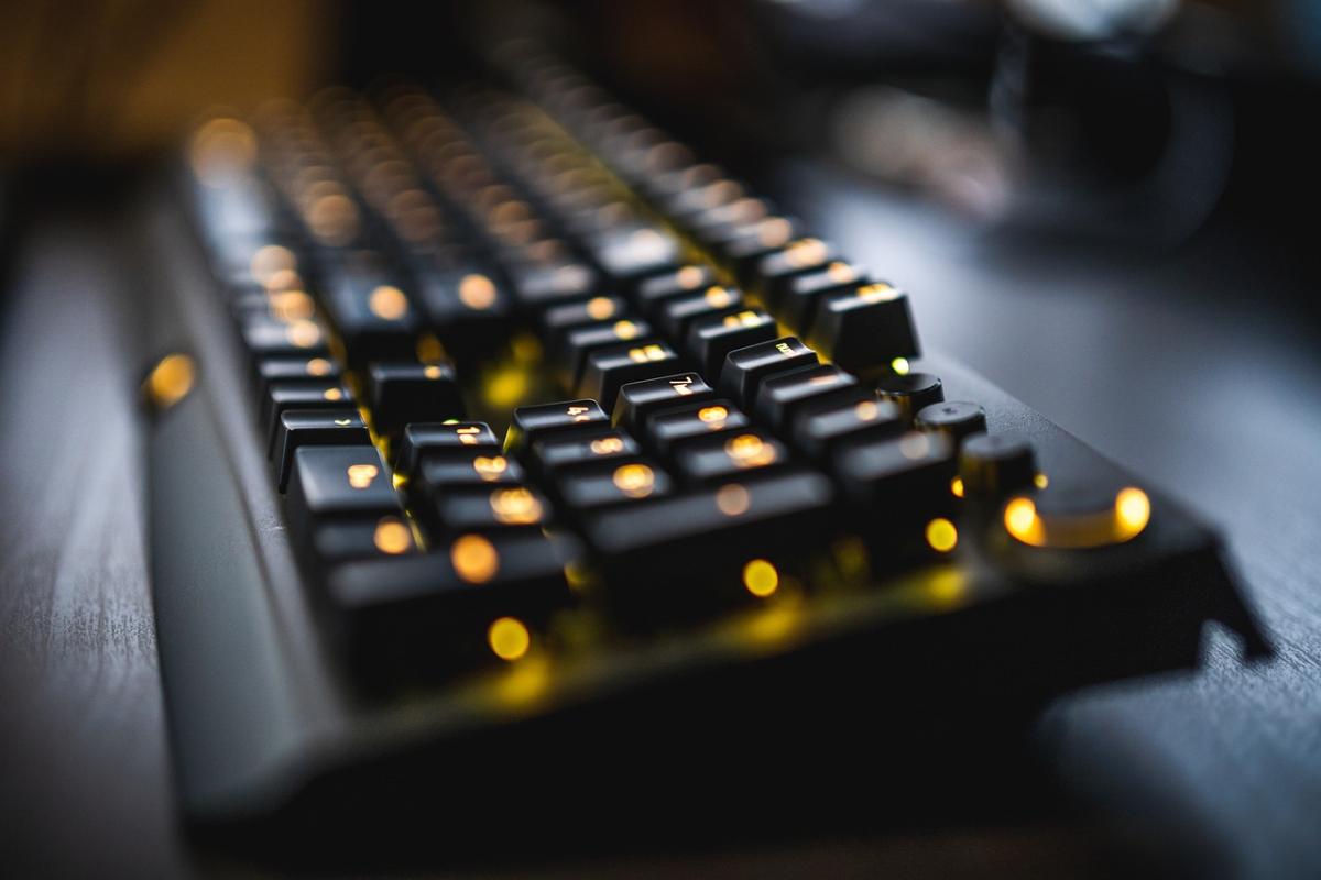 Decoding Mechanical vs. Regular Keyboards: Unveiling the Differences