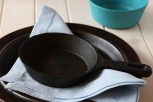 The necessary equipment for beginner cooks to have in their kitchen for creating delicious meals