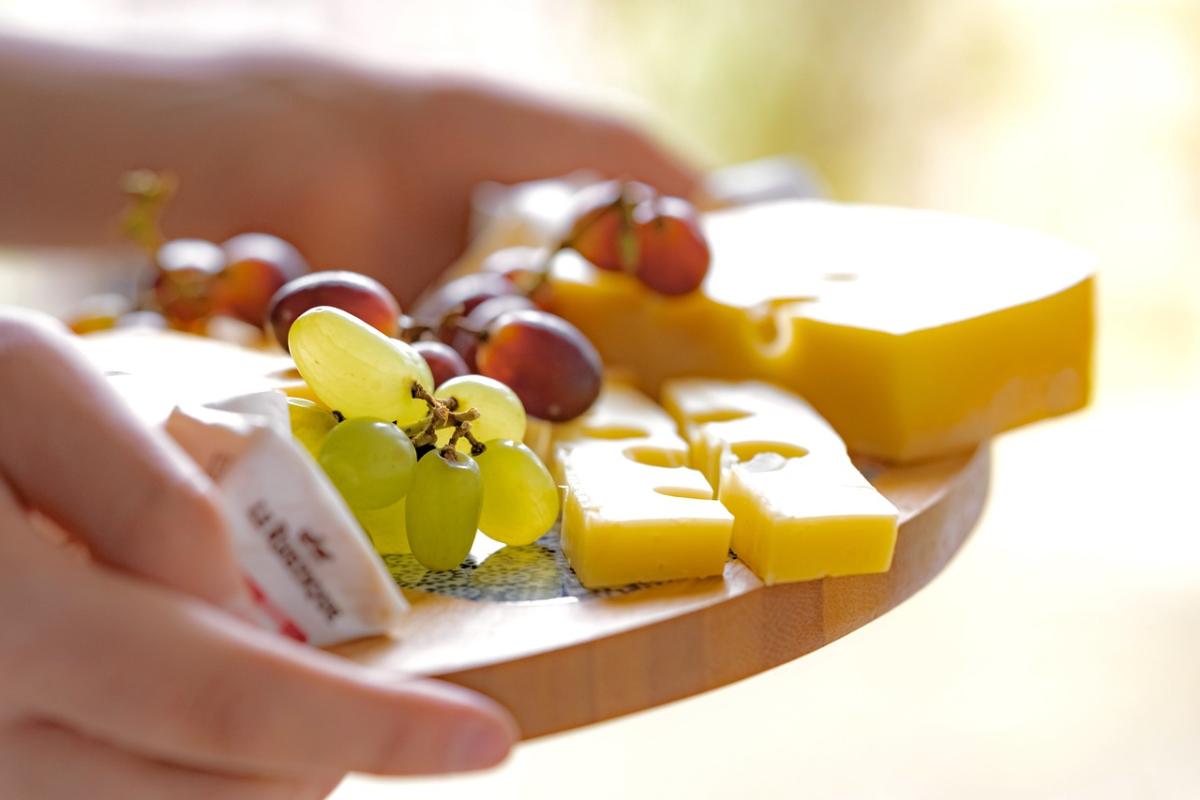 Five Surprising Health Benefits of Eating Cheese!