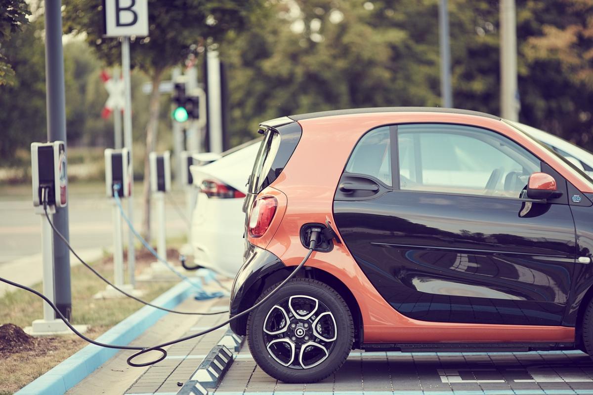 Exploring the Potential of Electric Vehicles to Transform the Energy Grid