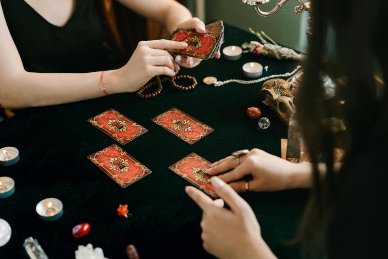 Harnessing Tarot Card Energy for Your Rituals