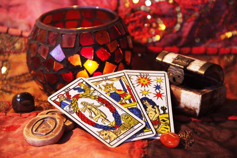 Unlocking the Power of Tarot Decks