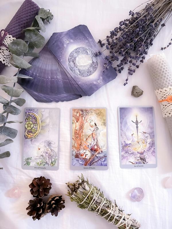 Easy Tarot Spreads to Enhance Your Self-Development