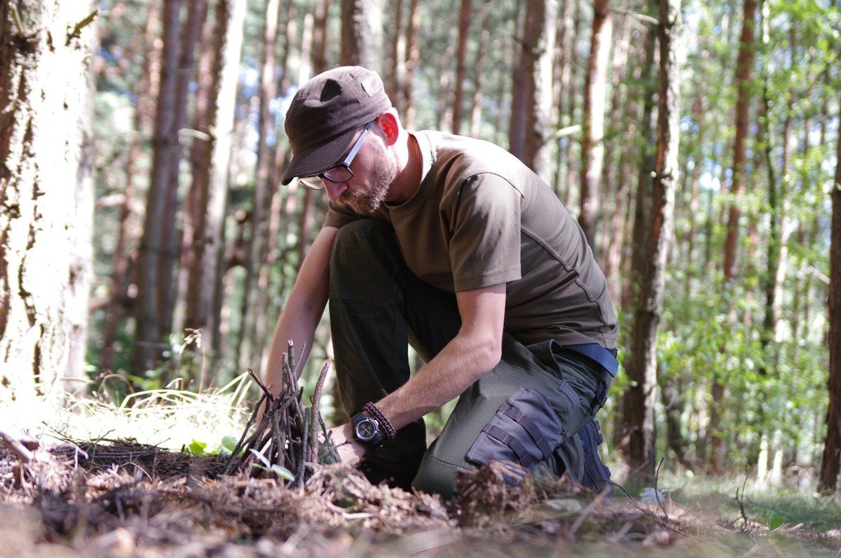 Surviving Off-Grid Emergencies