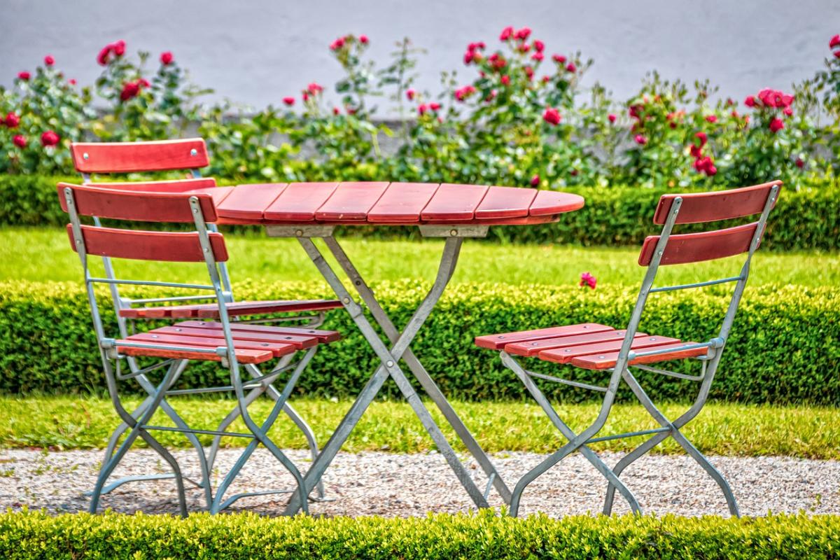 Picking the Perfect Outdoor Table for Your Space