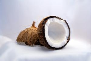 Information For Using Coconut Oil In Handmade Soap and Cosmetics